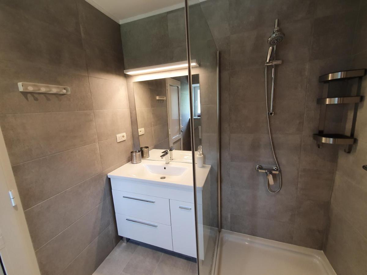 Relax House Rosemary Apartment Draga Bascanska Luaran gambar