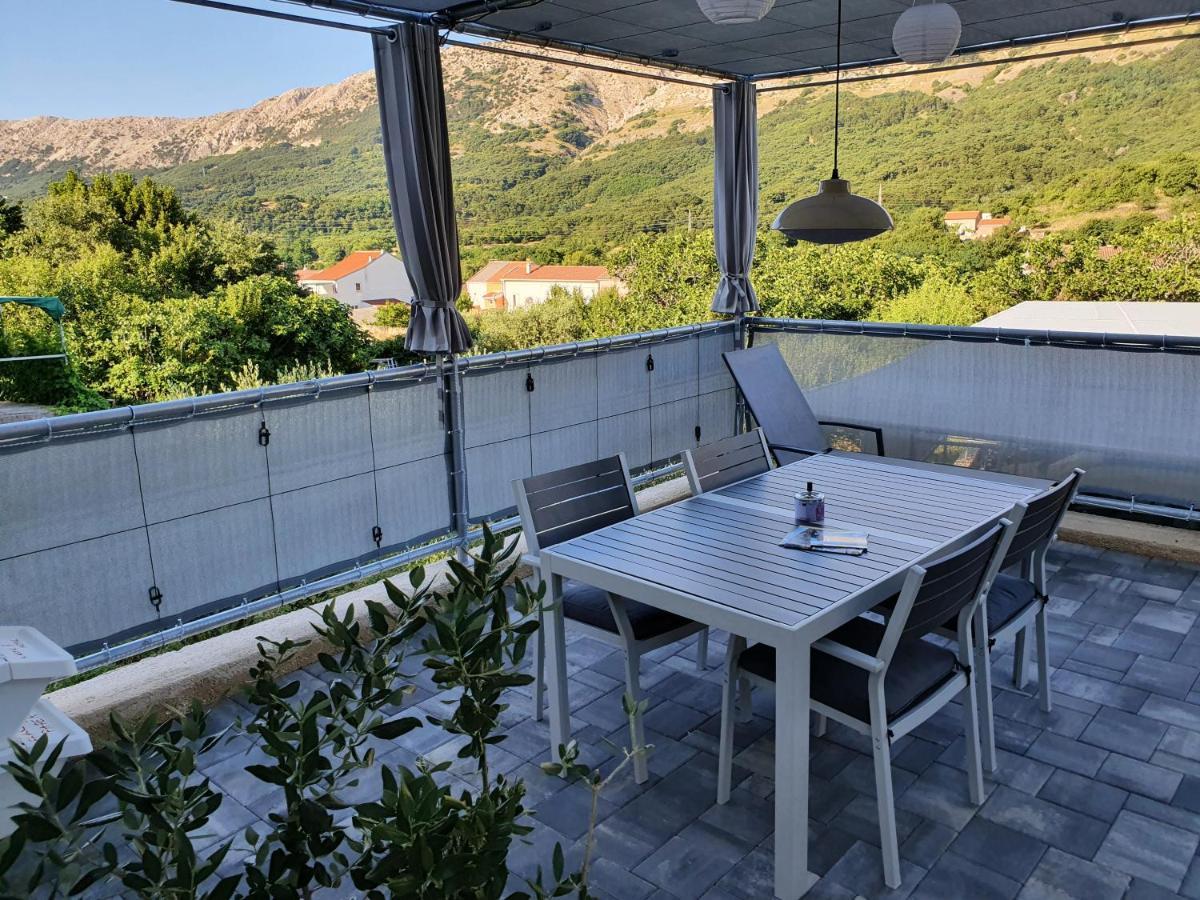 Relax House Rosemary Apartment Draga Bascanska Luaran gambar